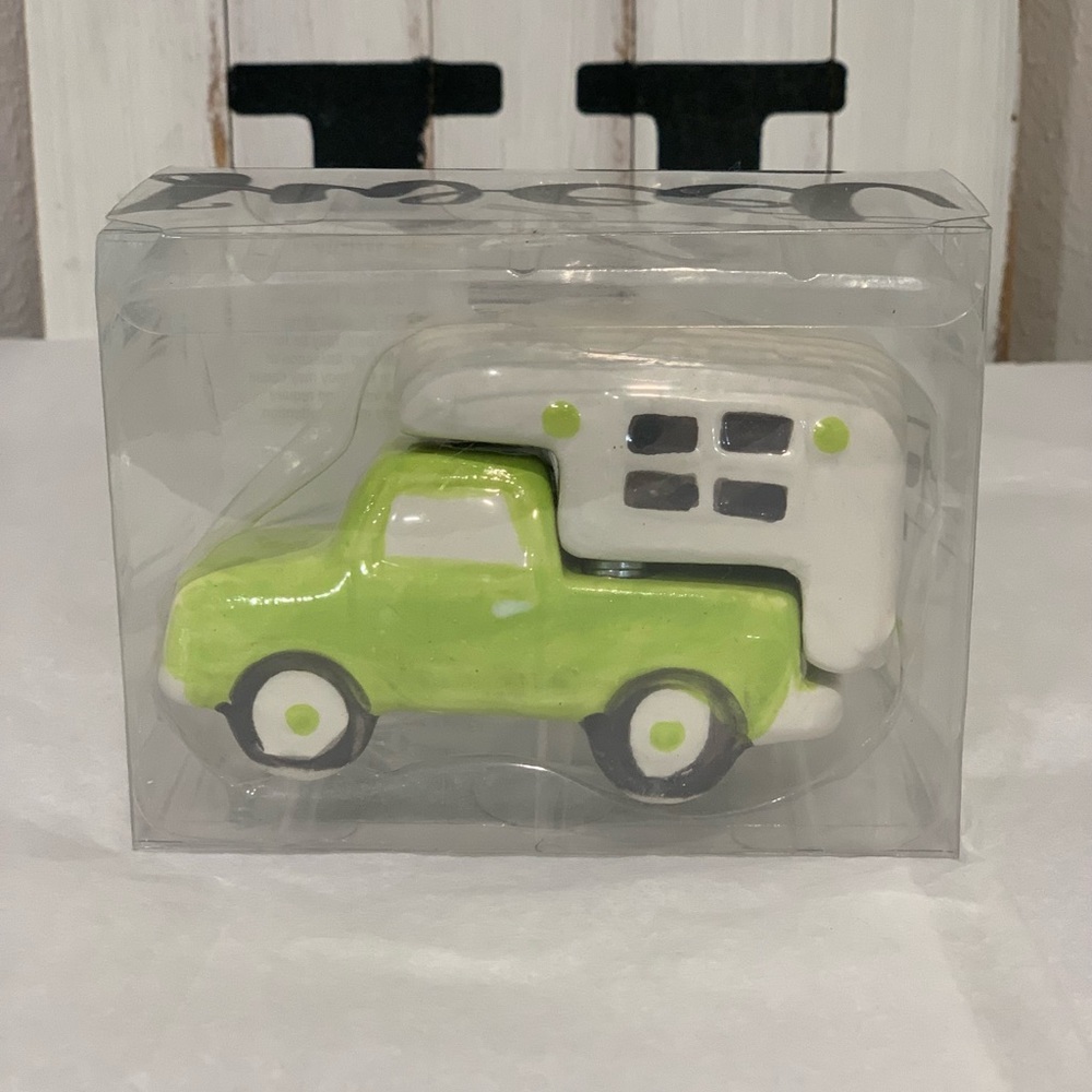 Hobby Lobby Green&White salt and pepper shaker camper truck